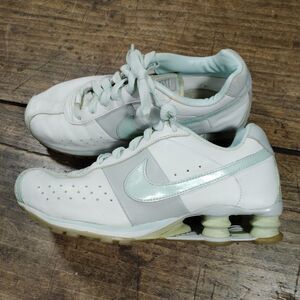 Vintage Nike SHOX 9 Sneakers 309351-142 White Blue Shoes *READ